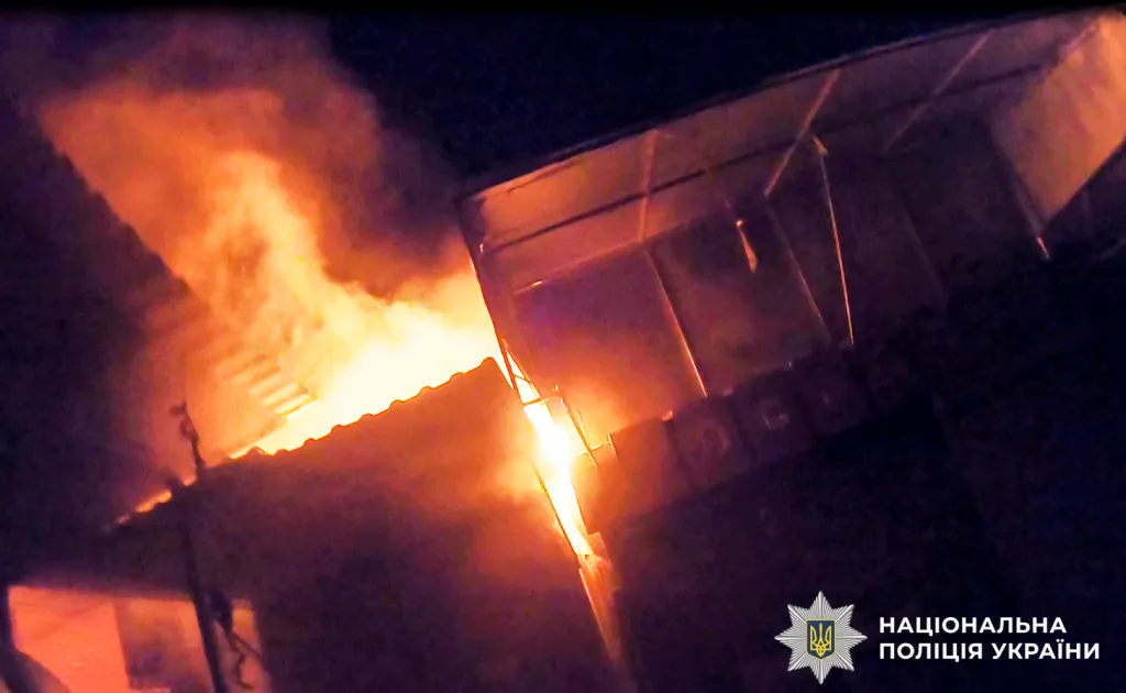 У Рівному затримали паліїв, які підпалили кіоск на місцевому ринку
