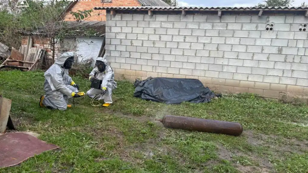 На Рівненщині стався витік хлору з балона: постраждали троє людей