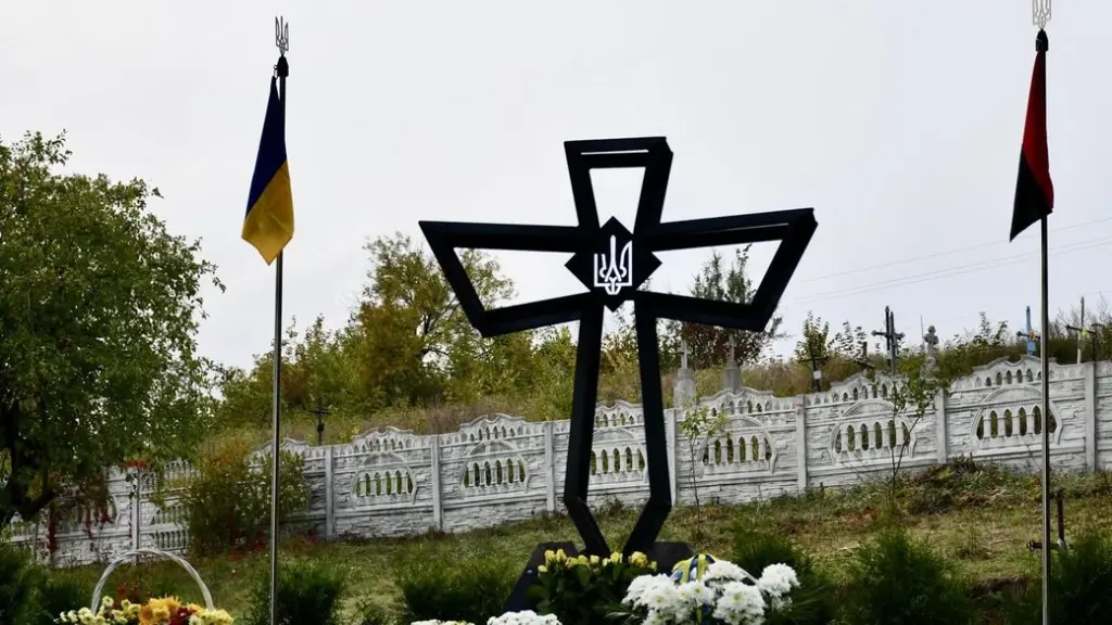 У Зозові відкрили пам’ятник борцям за волю України та воїнам УПА