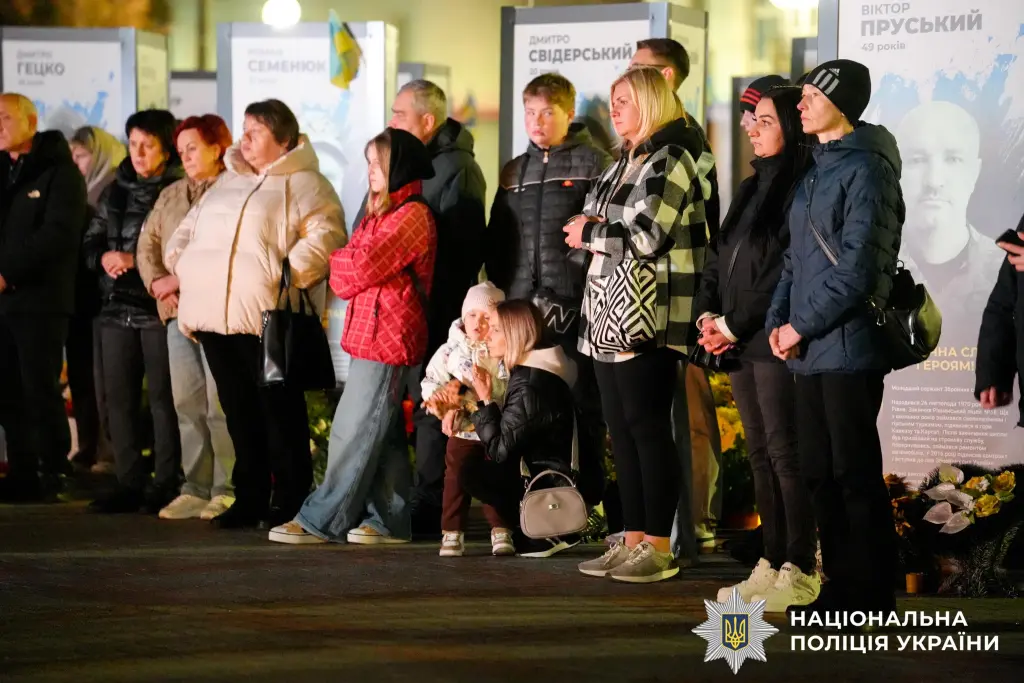 У Рівному запалили свічки пам’яті за загиблими захисниками
