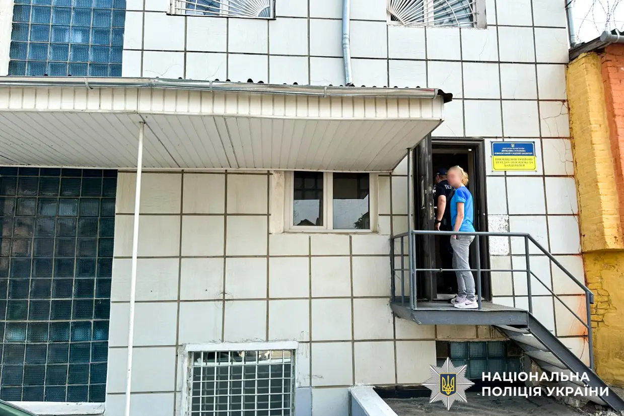 У Рівному жінку засудили до двох років в’язниці за спробу передати наркотики чоловікові в СІЗО