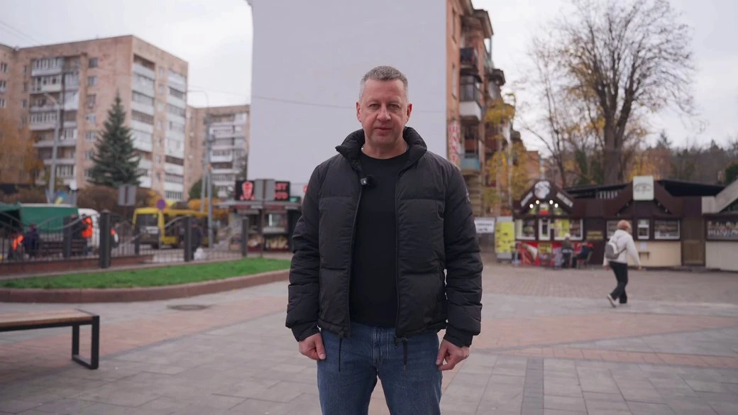 У Рівному спробували малювати мурал, попри мораторій — поліція втрутилася