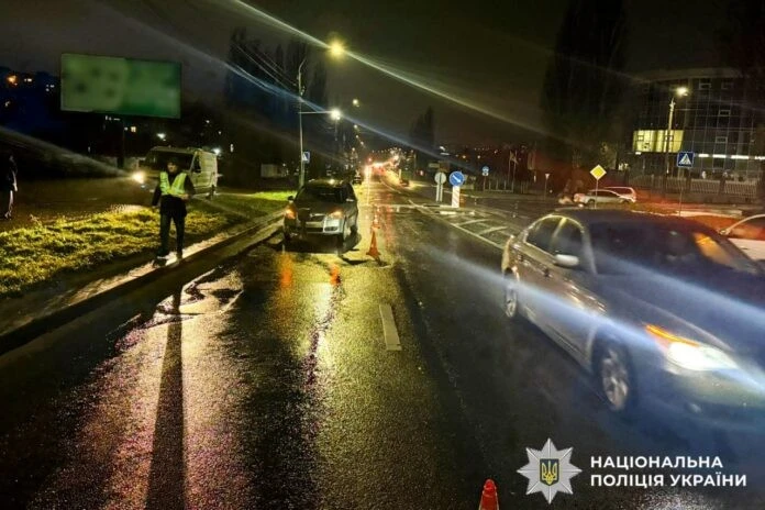 У Рівному молодий водій на пішохідному переході збив пенсіонерку