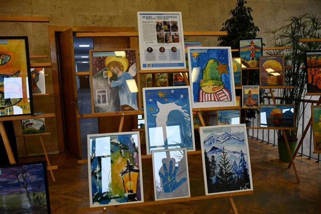 Медики Рівненської обласної лікарні зібрали понад пів мільйона гривень для ЗСУ
