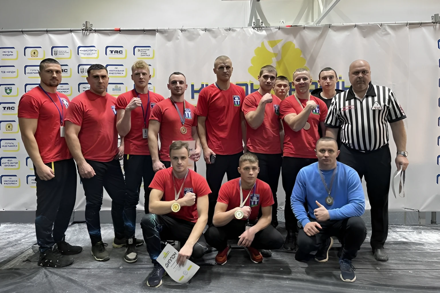 Дізнавач із Дубровиці підкорив п’єдестал всеукраїнського турніру з армрестлінгу Дізнавач із Дубровиці підкорив п’єдестал всеукраїнського турніру з армрестлінгу