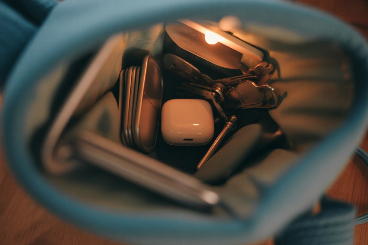 Що робити, якщо загубили один AirPods: робочі способи знайти гаджет