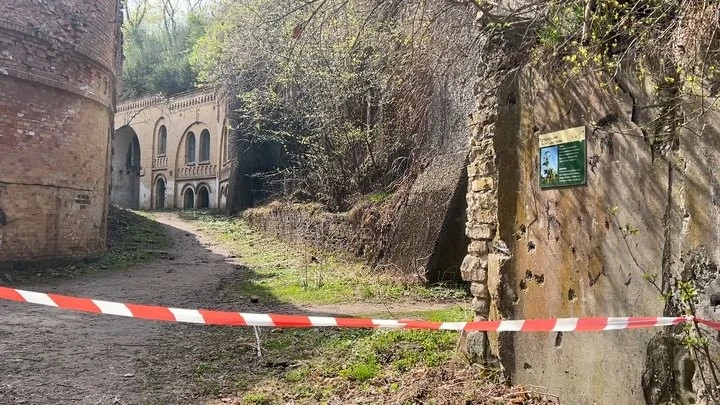 Тріщини в історії: на Рівненщині обвалилася частина Тараканівського форту