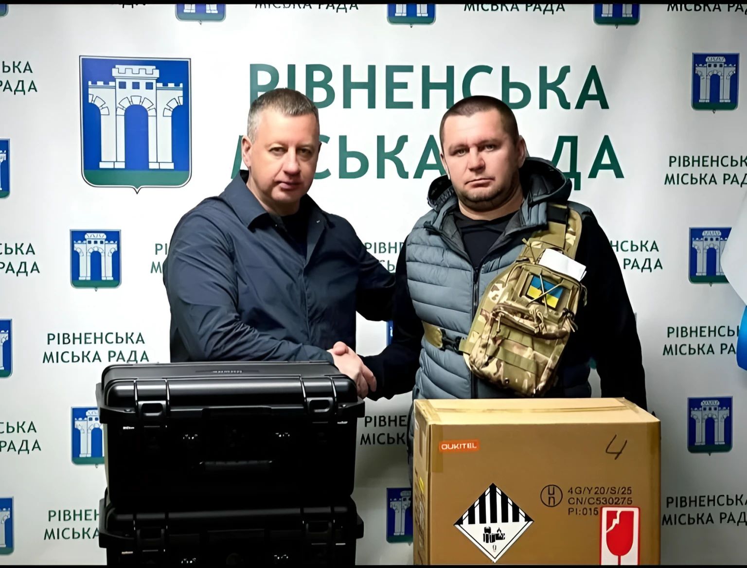 Дрони та зарядні станції: Рівне забезпечило технікою понад два десятки військових частин Дрони та зарядні станції: Рівне забезпечило технікою понад два десятки військових частин
