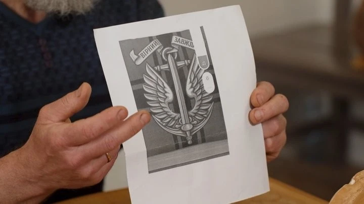 Рівненський майстер кераміки продає «яйця з секретом» задля допомоги морпіхам