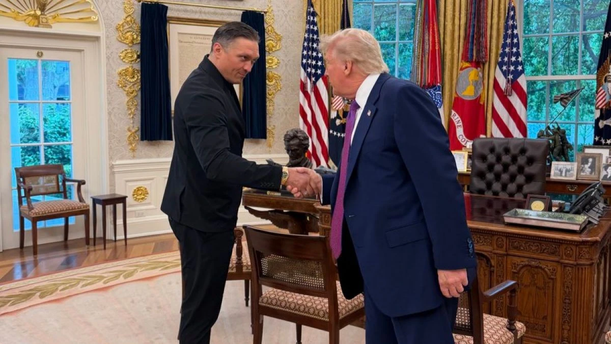 Візит до Білого дому: Олександр Усик зустрівся з Дональдом Трампом Візит до Білого дому: Олександр Усик зустрівся з Дональдом Трампом