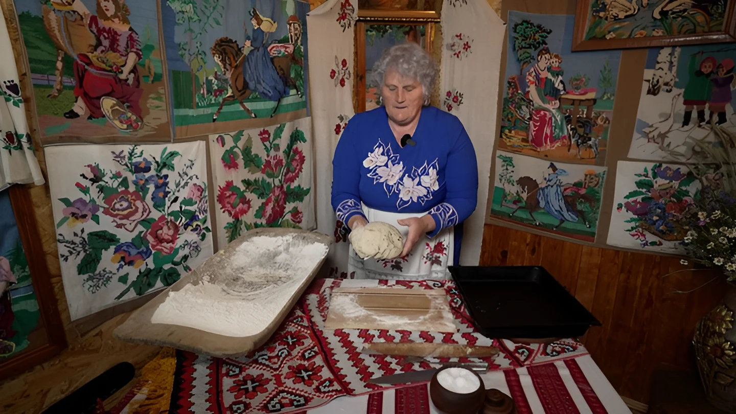 Як спекти традиційні поліські дужики з чорницями