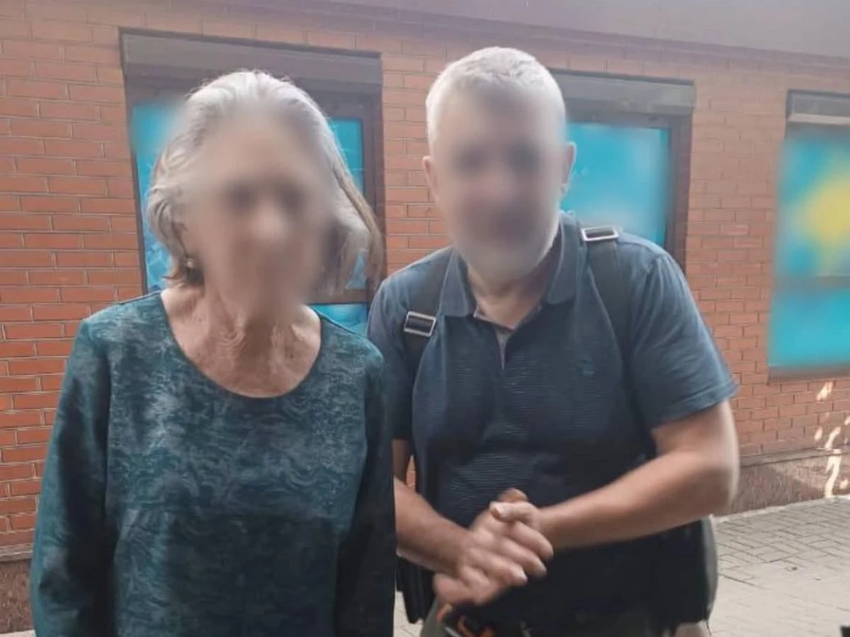 У Рівному патрульні допомогли літній жінці знайти рідних У Рівному патрульні допомогли літній жінці знайти рідних